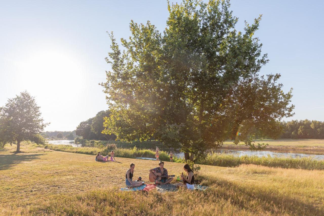 Huttopia De Roos Stegeren Buitenkant foto