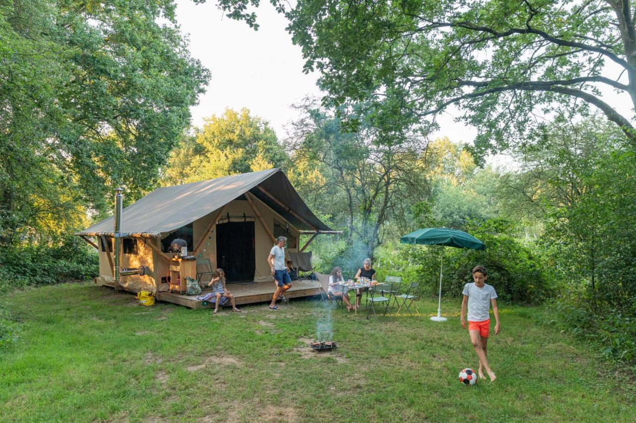 Huttopia De Roos Stegeren Buitenkant foto